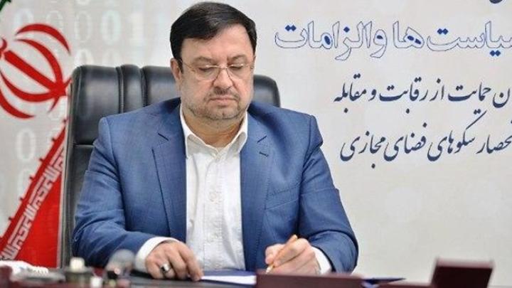 دبیر