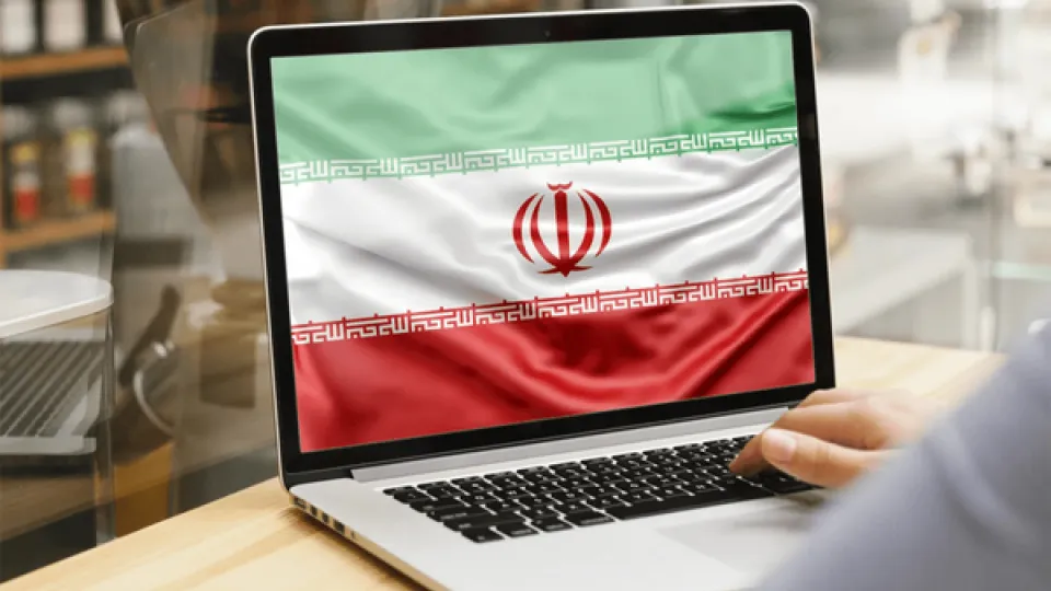 دبیر