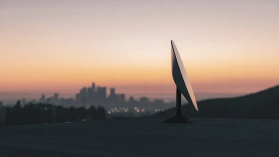 آغاز